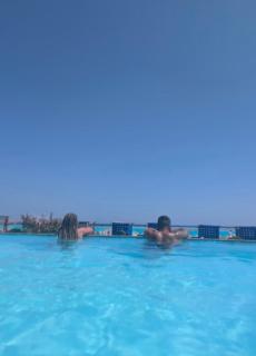 Sahl Hasheesh Finest Chalet - Gravity resort beachfront family 2 bedroom - garden pools view waterpark NON EGYPTIAN ONLY - 5