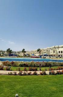 Sahl Hasheesh Finest Chalet - Gravity resort beachfront family 2 bedroom - garden pools view waterpark NON EGYPTIAN ONLY - 7