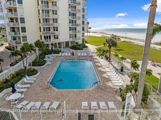 206C Gulf Water Views 2 bikes beach gear - 7