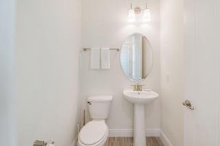 Sanderella Castle! Premium Cottage With Private Hot Tub Near Disney With Margaritaville Resort & Island H2O Access - 3037Sp - 8