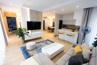 Apartment with a view of the Oder, 500m from the Market Square - 0