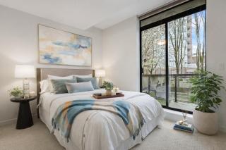 Premium Downtown Vancouver 3BR Townhouse with Private Entry - 5