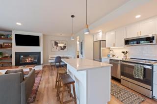 Seventh Mountain 1417 - 7