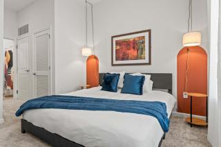 Riviere Apartments King Bed Suite & Pool & Gym & Pet Friendly & Near Epic Universe - 9