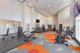 Riviere Apartments King Bed Suite & Pool & Gym & Pet Friendly & Near Epic Universe - 6