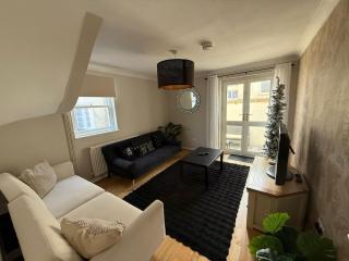 FREE Parking - Large Groups - Contractors - 6