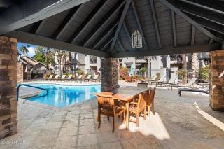 Charming Hideaway - 9