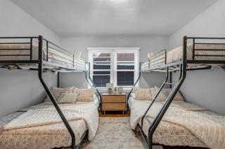 New-Near Midtown-HotTub-Firepit-Arlington Manor - 9