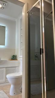 3 Bedroom Apartment - Sandy Bay - Gorgeous View - 9