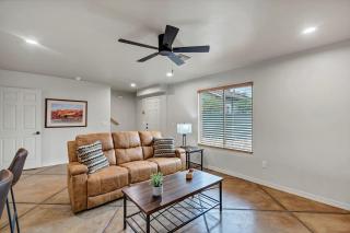 New Pueblo Style Casita - Near Mercado - City View - 7