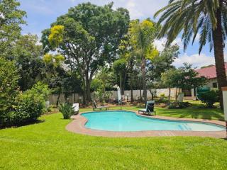 Aristo Oasis, Garden Cottage, Bryanston - 0