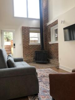 Entire Brand New Apt in DC, Walk to Zoo, Adams Morgan, Dog Friendly - 9