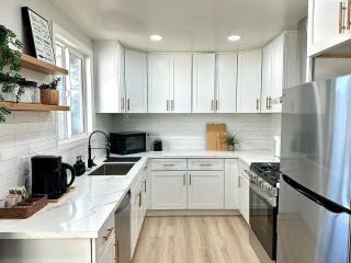 The Mills Retreat House in Whittier - Near Disney - 9