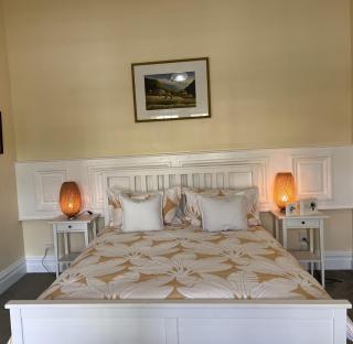 FERNS Central New Plymouth, close walk to City and Coastal Walk Way - 6