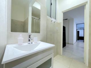 La Platea Bs As 1A in front of Puerto Madero - 2