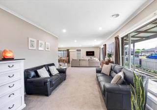 LUXURY 3-Bed Home Perfect for Families & Groups - Sebastopol - 0