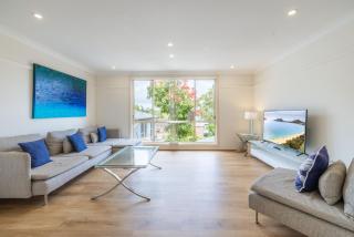 Sea Breeze, 1,23 Stubby St Nelson Bay - Pet Friendly duplex with boat parking, air con and wi-fi - 0