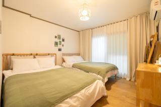 Cozy Sienna - Warm Family Stay Near Subway Line 2 - 8