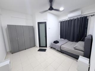 Newly renovated 3 bedroom unit near Kepong MRT - 5