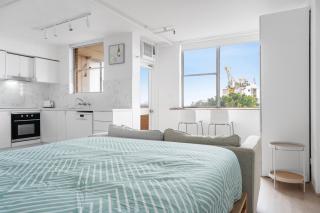 Bondi Beach Studio with an ocean view, Bookings Dec & Jan - 9