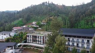 Jambuluwuk Bromo Resort - 5