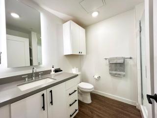 A'kasa Studio | Walk/bike to lake, Rainey & 6th St - Austin - 4