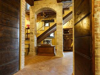 Beautiful farmhouse with swimming pool - 2