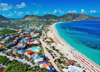 Amzing 2BR unit with Beach View in Orient Bay - 4