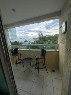 Ap na beira da praia dos cavaleiros Macaé Palace - 8