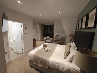 Trenython Manor Resort - 4