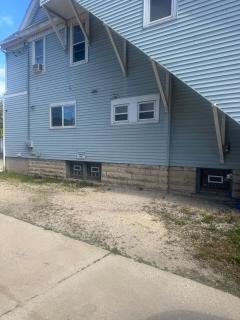 Newly renovated walk up Apartment near everything - 3