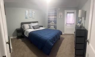 Newly renovated walk up Apartment near everything - 2