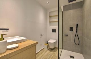 Amzing 2BR unit with Beach View in Orient Bay - 1