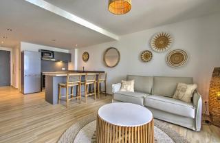 Amzing 2BR unit with Beach View in Orient Bay - 3