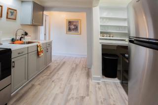 Mariposa Coral Home for 4 - 4