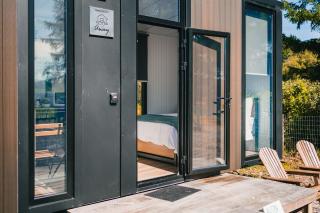 Avon Cabin by Tiny Away - 9