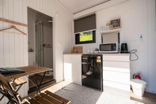 Avon Cabin by Tiny Away - 6