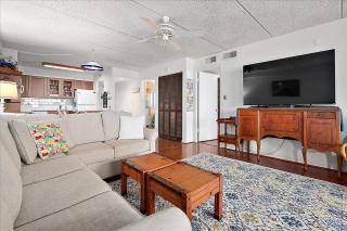 2 Bedroom Ocean Front Condo with Outdoor Pool! - 7