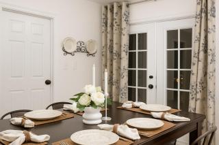 The Lagniappe Escape - 1