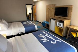 Days Inn by Wyndham Lincoln, IL - 1