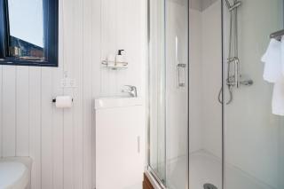 Henge Cabin by Tiny Away - 1