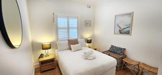 Coastal Haven - Live the Bondi Dream - 3 Bedrooms - 2