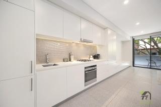 Glebe near CBD Walk to USYD & Light Rail - 1