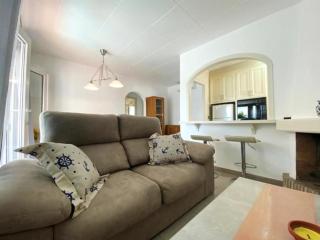 Casa acogedora con piscina privada en Torroella de Montgrí, perfecta para vacaciones en familia - HISP-7-48 - 1