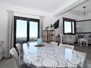 Hermosa Casa Moderna a 500m de la Playa con Aire y Wifi - HISP-7-5 - 2