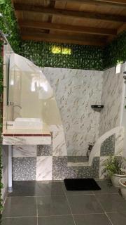 Ricky's Beach House - 8