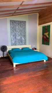 Ricky's Beach House - 1