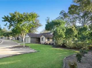 20 Min to Brisbane, Walk to Train, Modern 2BR - Goodna - 3