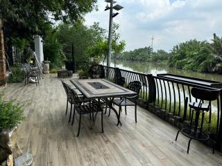 Nhà Trong Vườn - 1