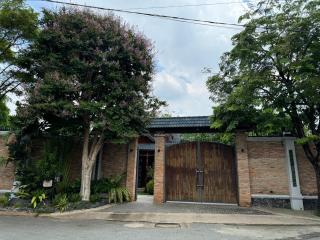 Nhà Trong Vườn - 0